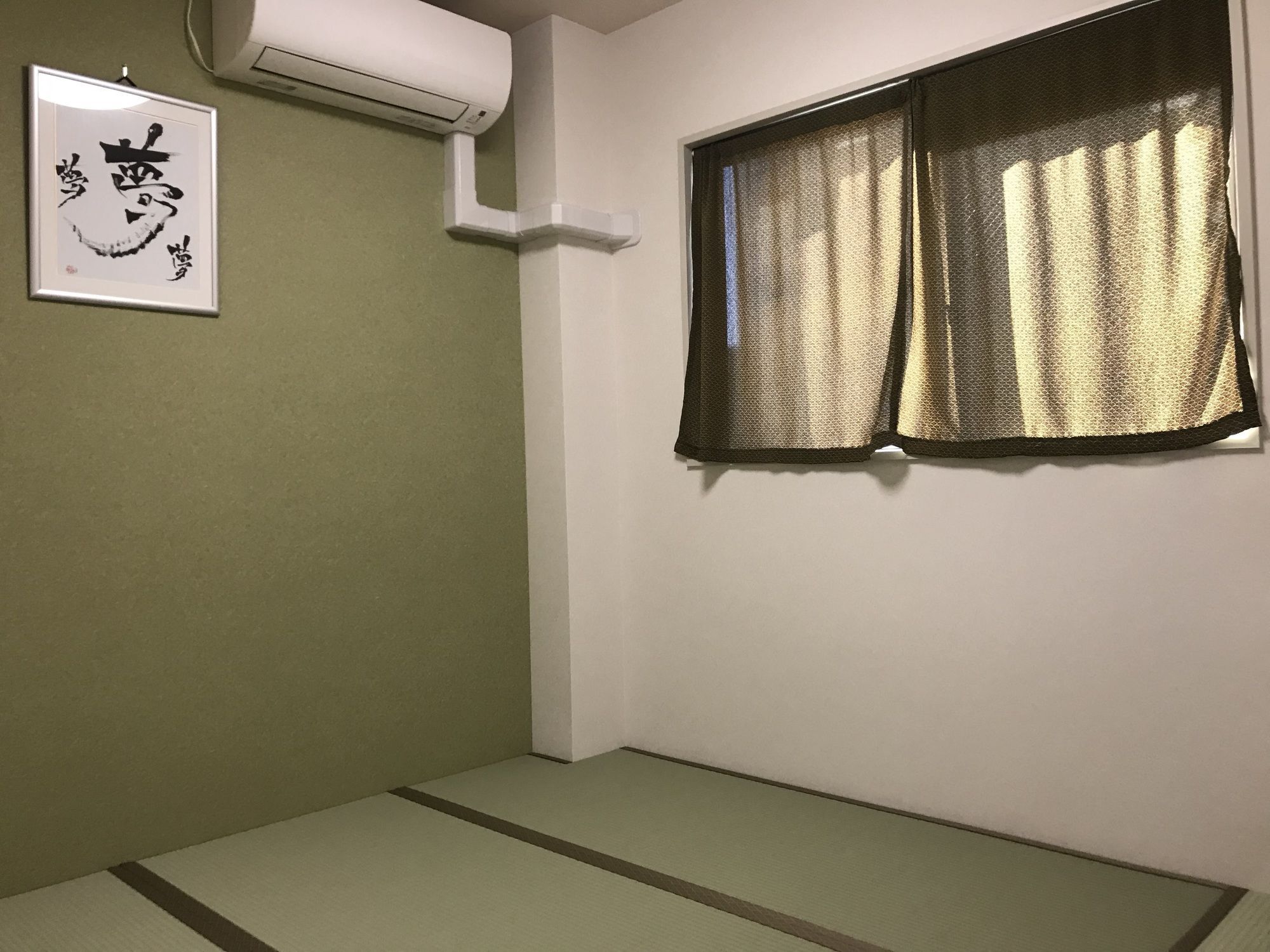 Guesthouse Yours Ōsaka Extérieur photo